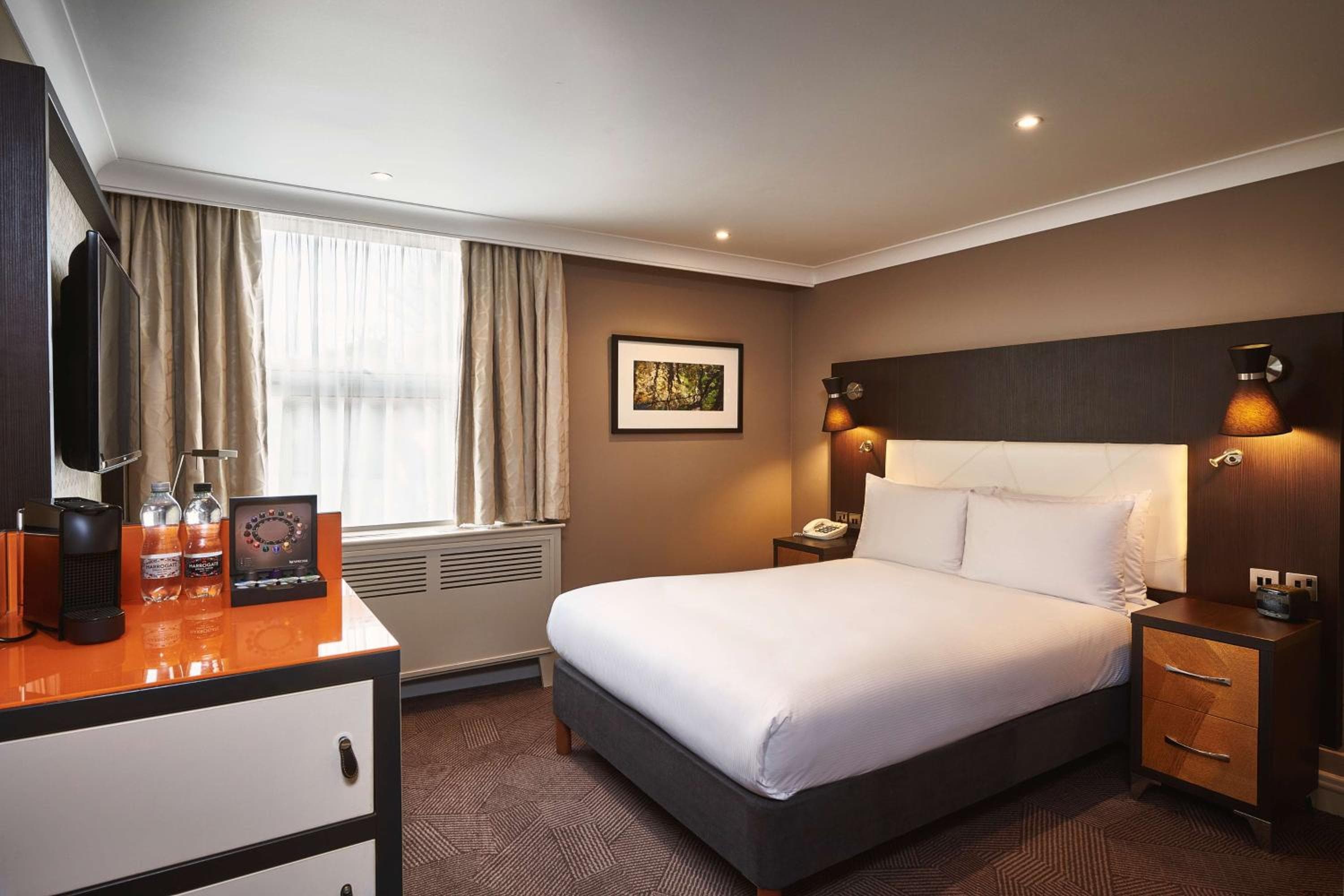 DoubleTree by Hilton London - Ealing