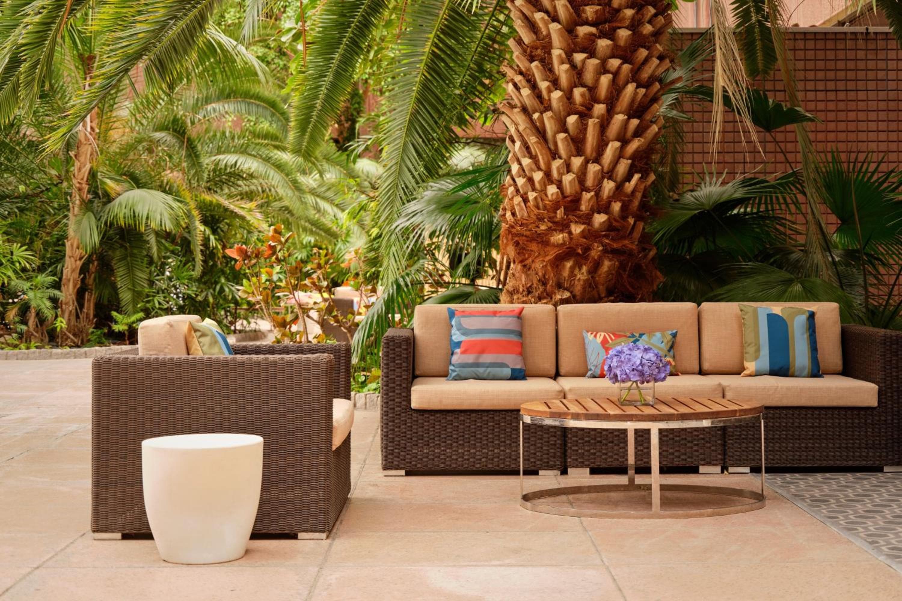 Sheraton Skyline Hotel London Heathrow