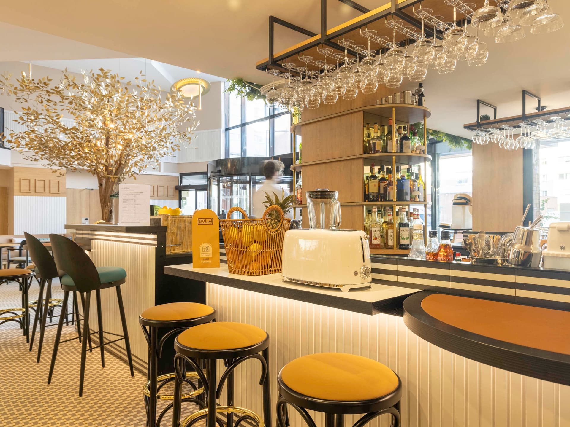 Novotel Paris Suresnes Longchamp