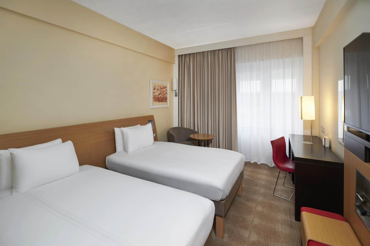 Novotel London West