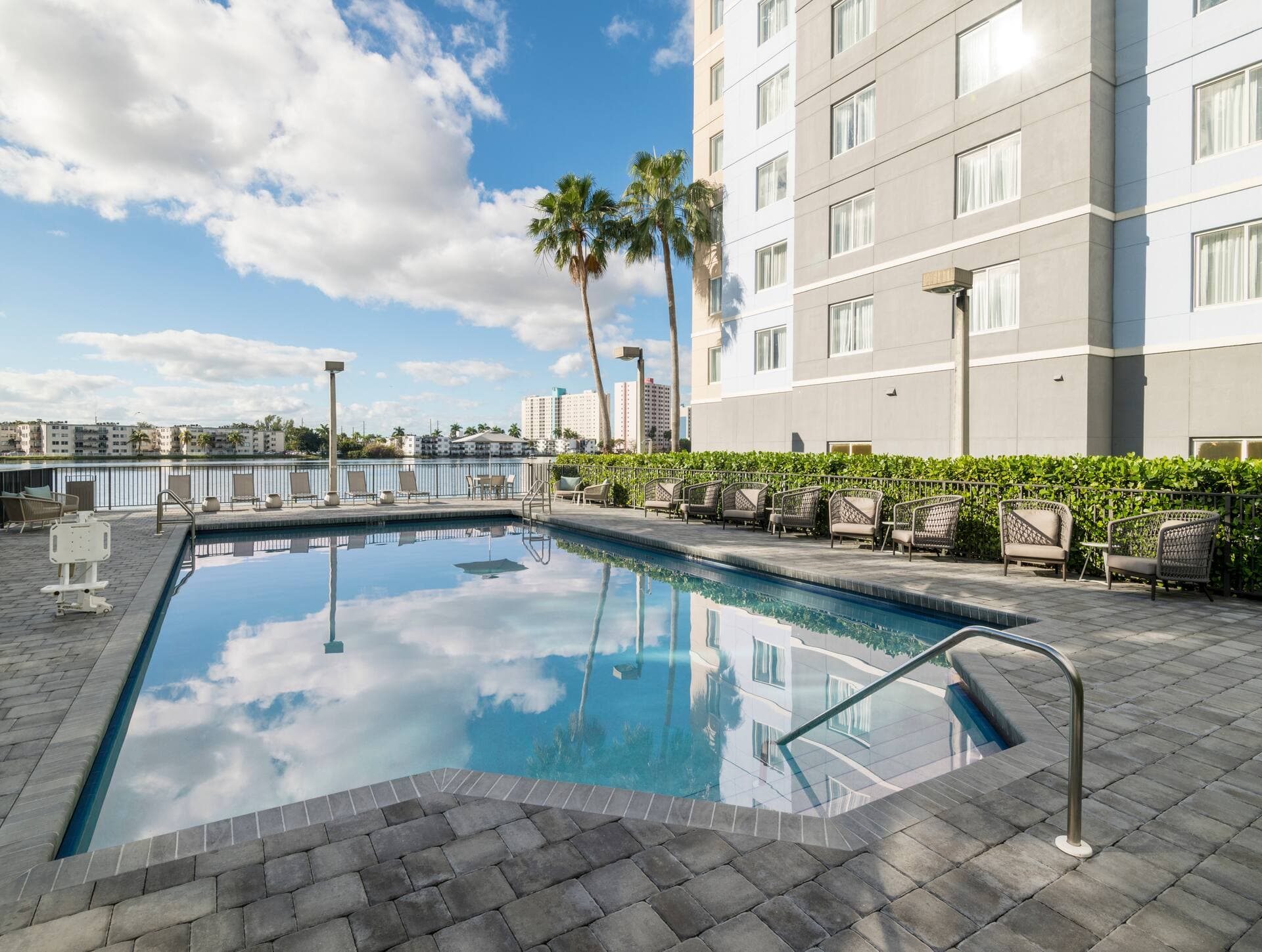 Homewood Suites by Hilton Miami Airport-Blue Lagoon