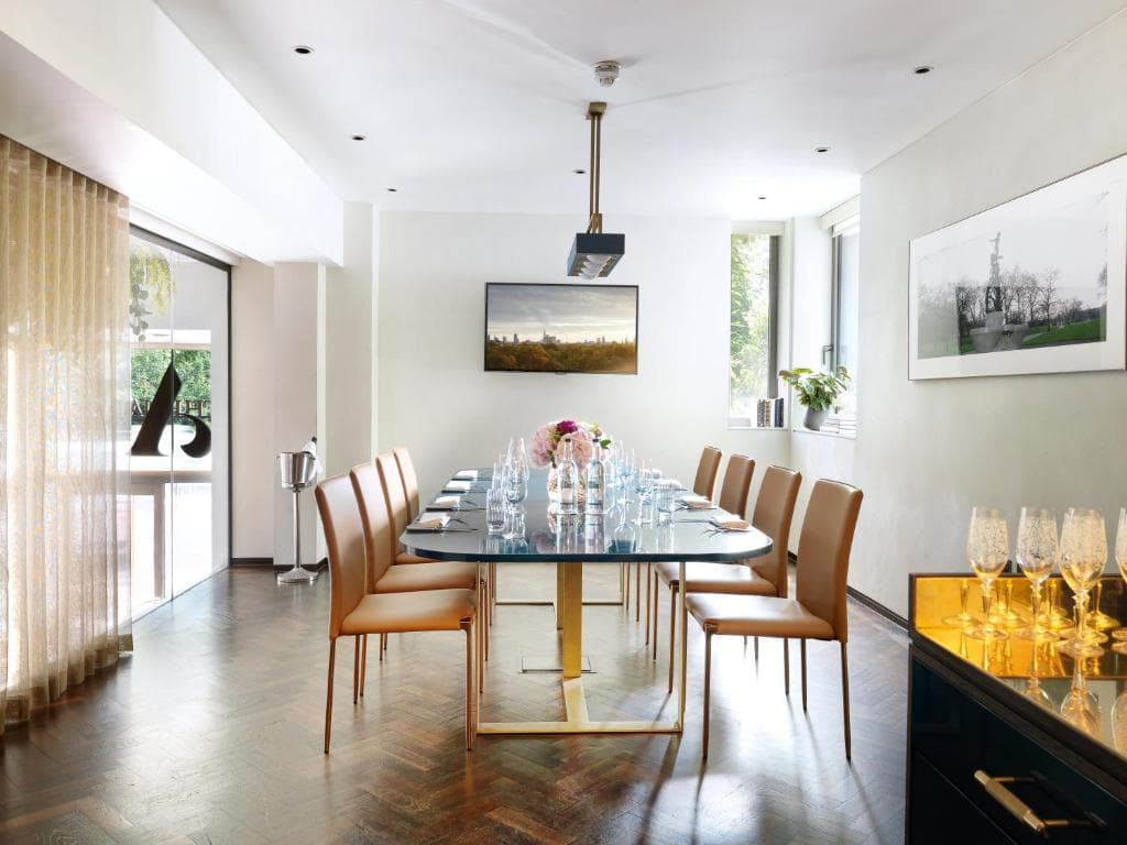 Athenaeum Hotel and Residences