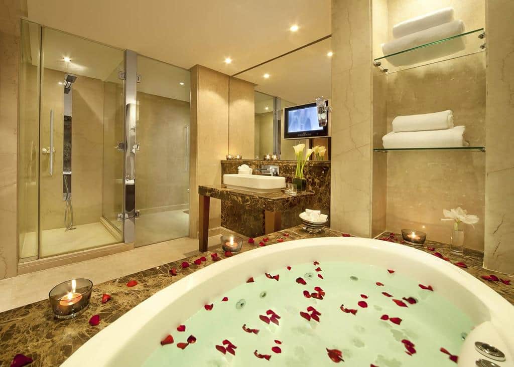 Gulf Hotel Bahrain Convention & Spa