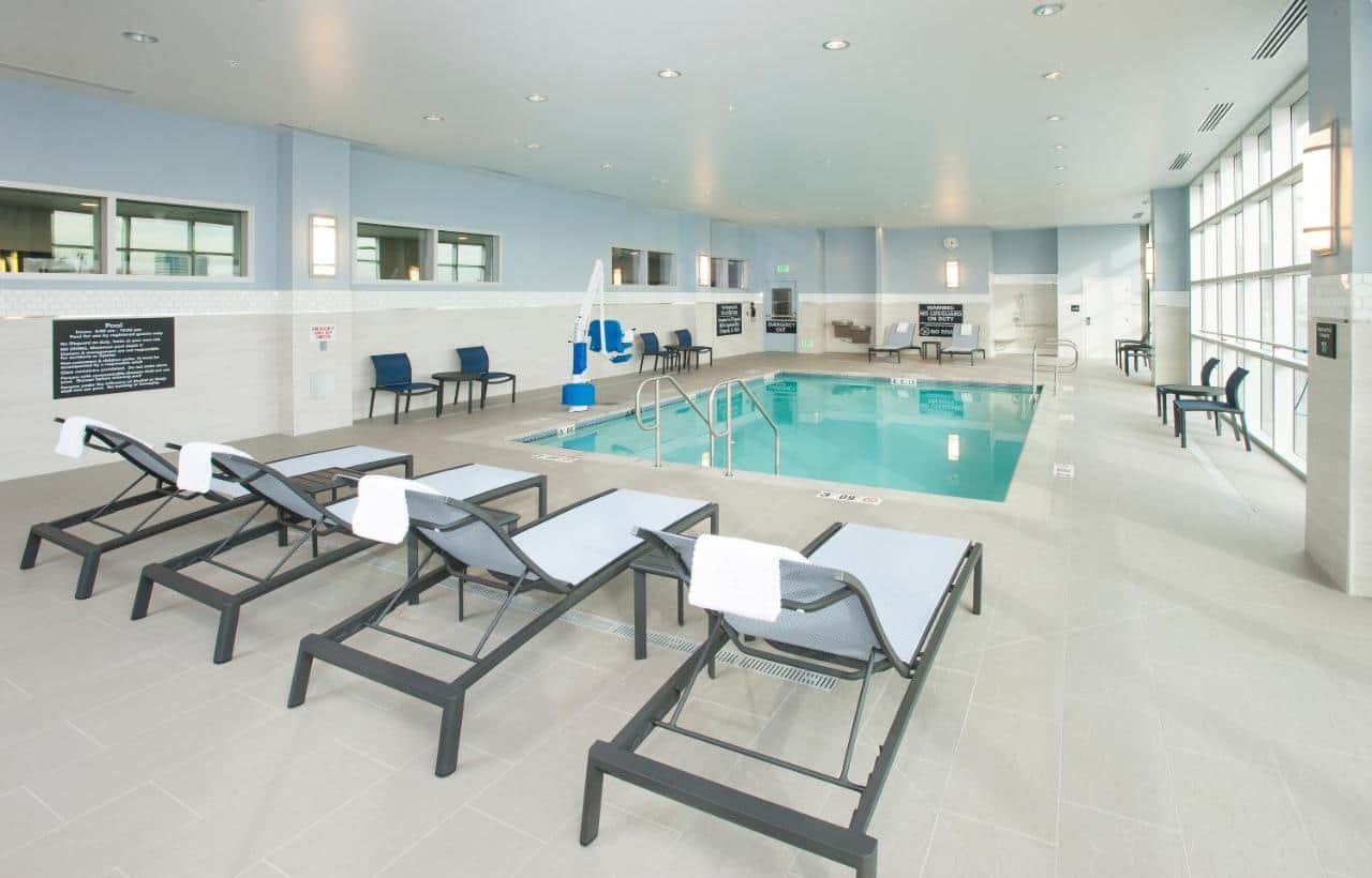 Hampton Inn & Suites LAX El Segundo